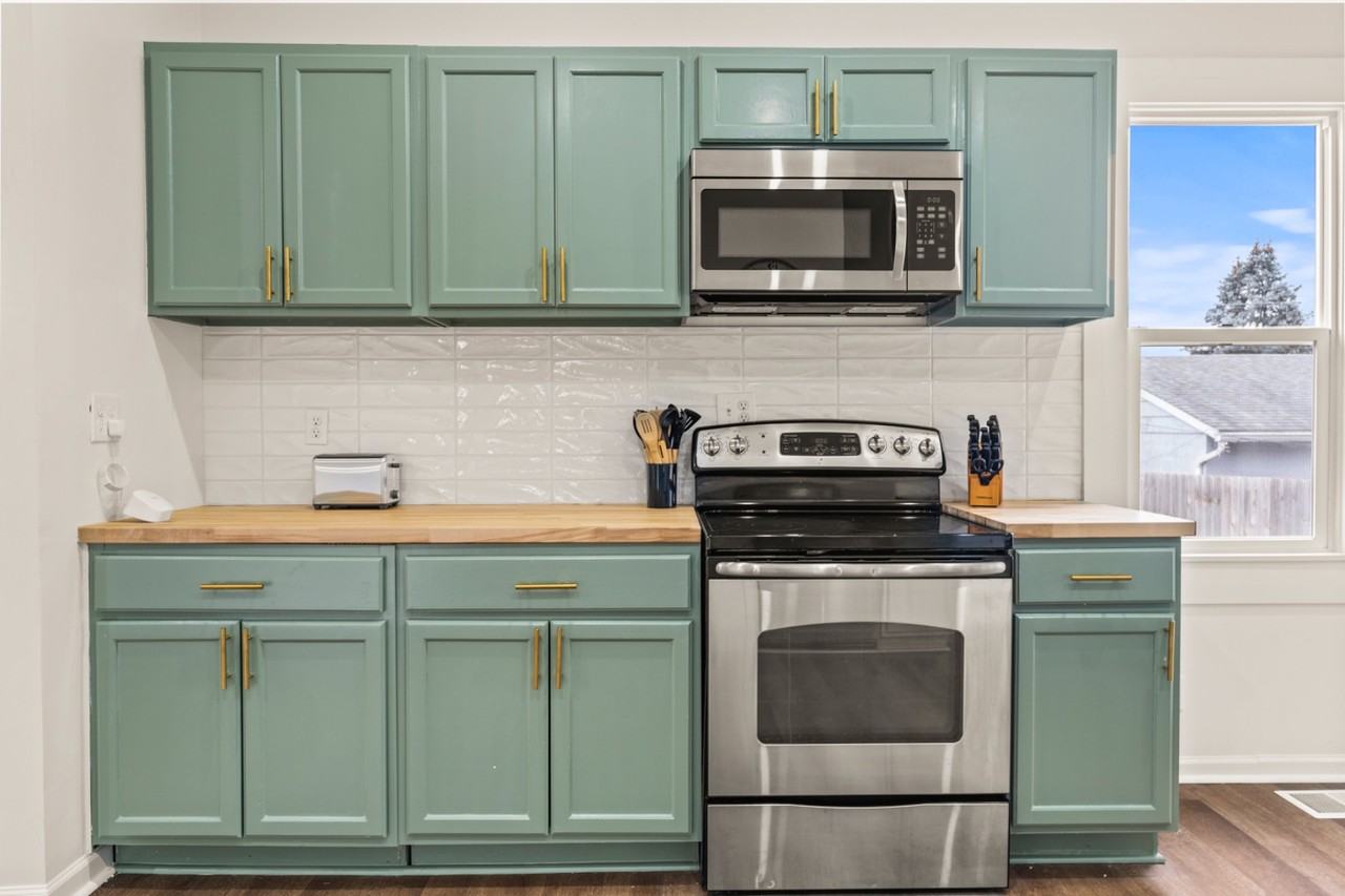 941 E Raymond St - Photo 6 of 11