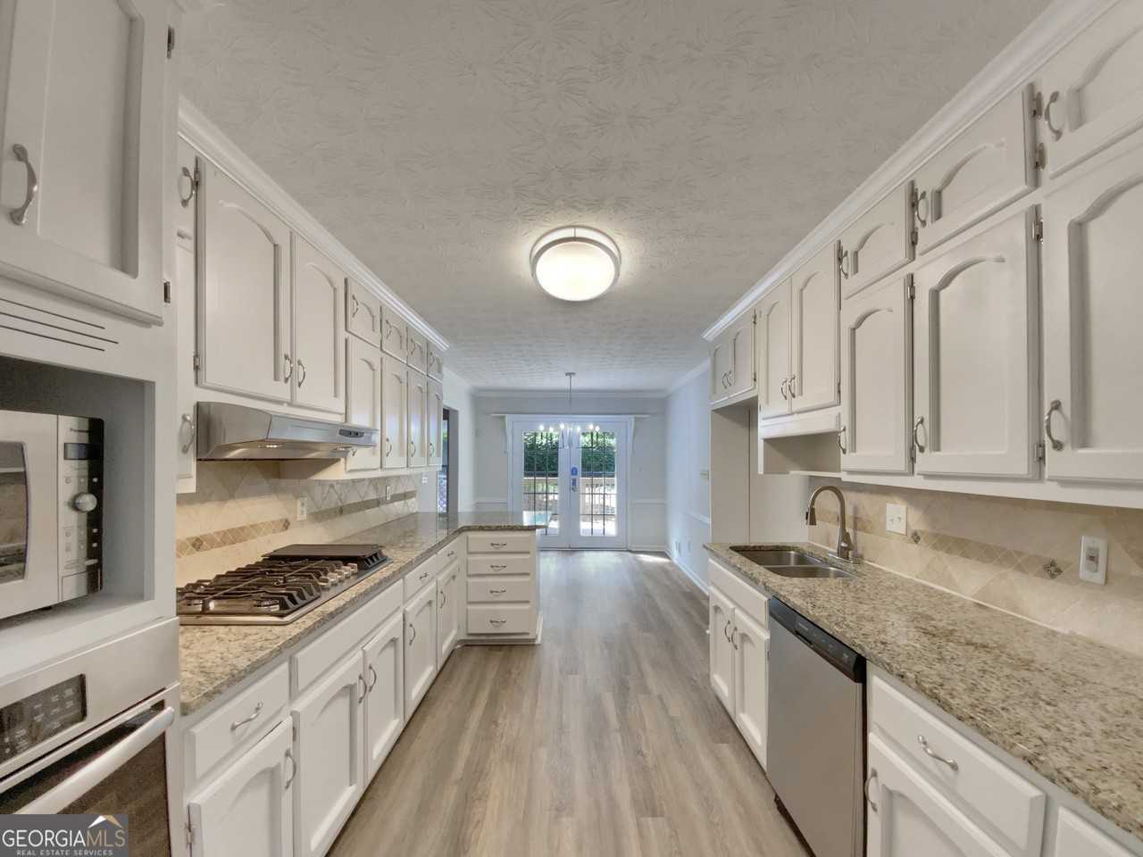 1583 Thornwood Drive - Photo 5 of 12