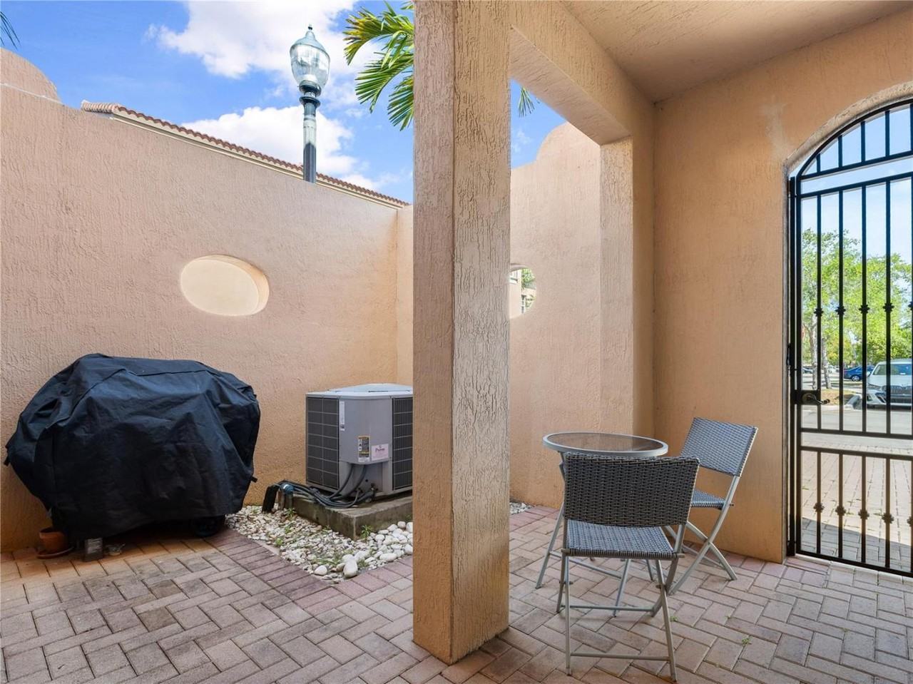 14741 Sw 11th St - Photo 3 of 20