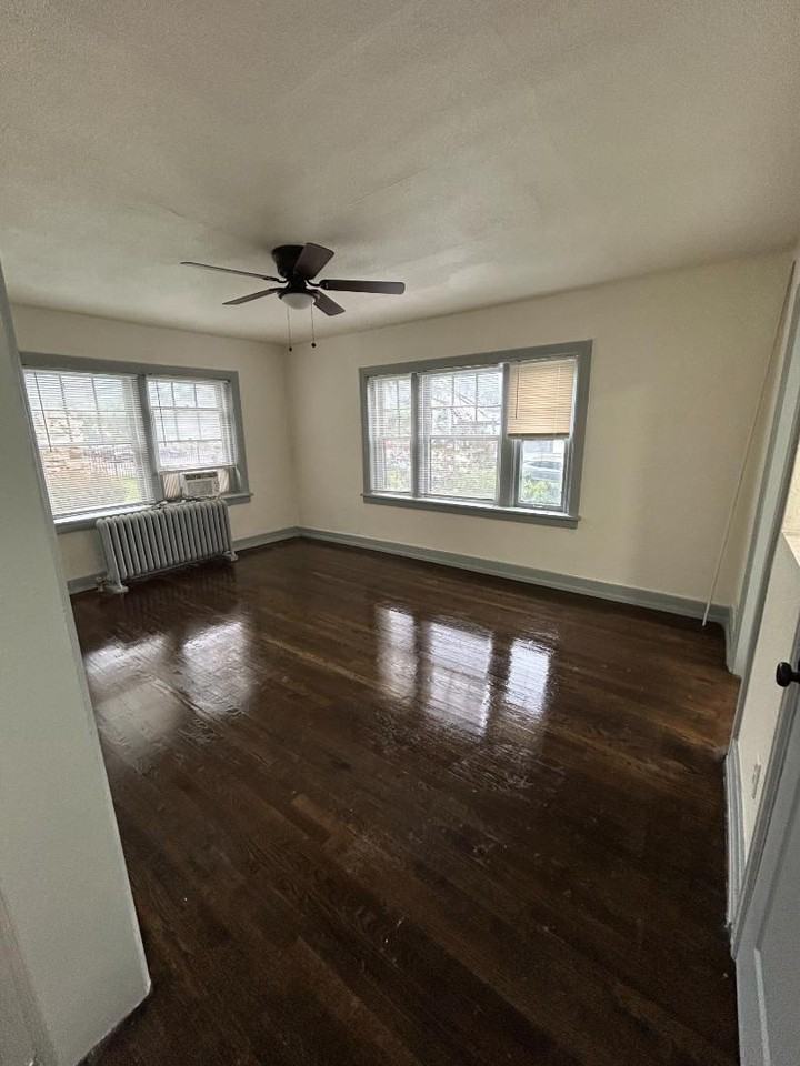 3708-3710 Summit St - Photo 5 of 10