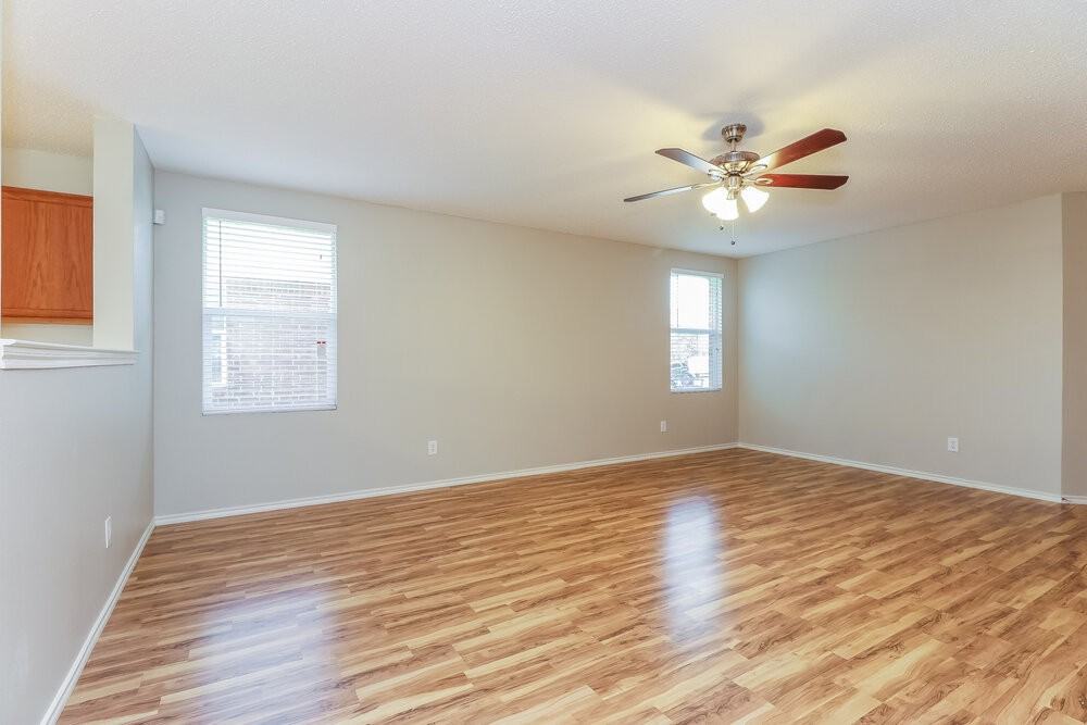 1625 Sierra Meadow Ln - Photo 2 of 15