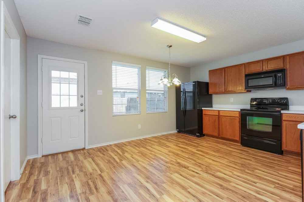 1625 Sierra Meadow Ln - Photo 5 of 15