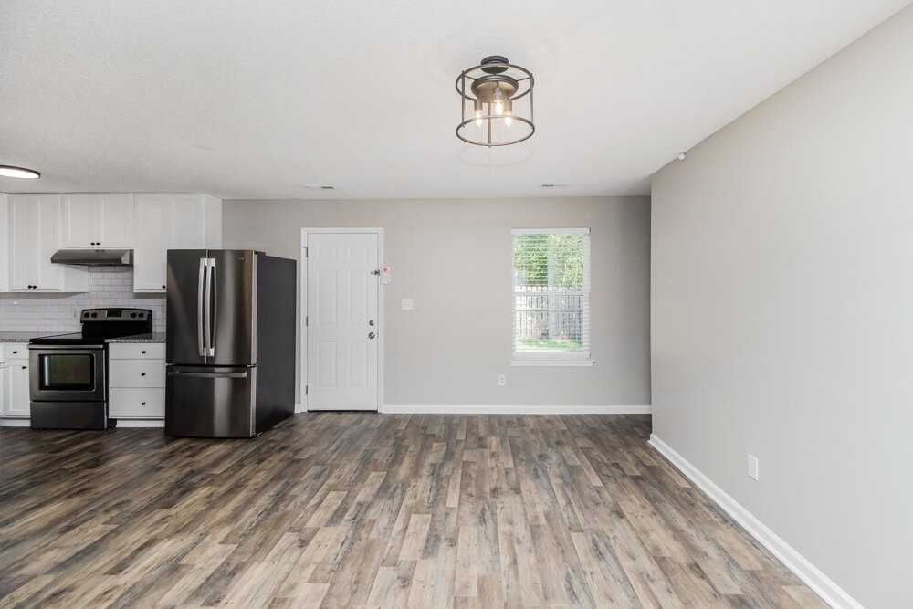 113 Daventry Pl - Photo 5 of 17