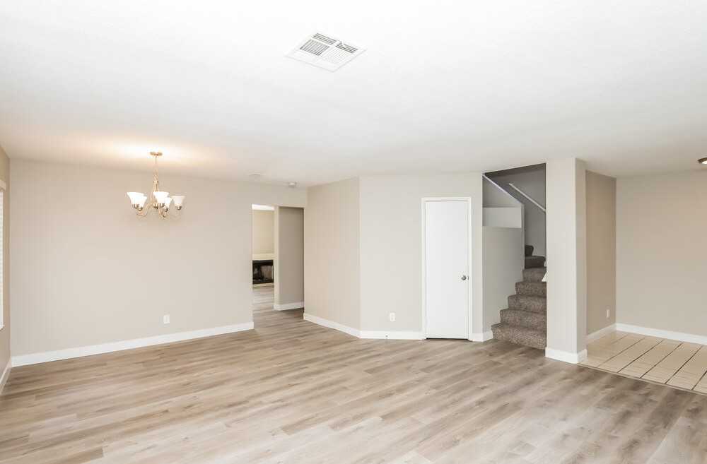 2071 Club Crest Way - Photo 5 of 17