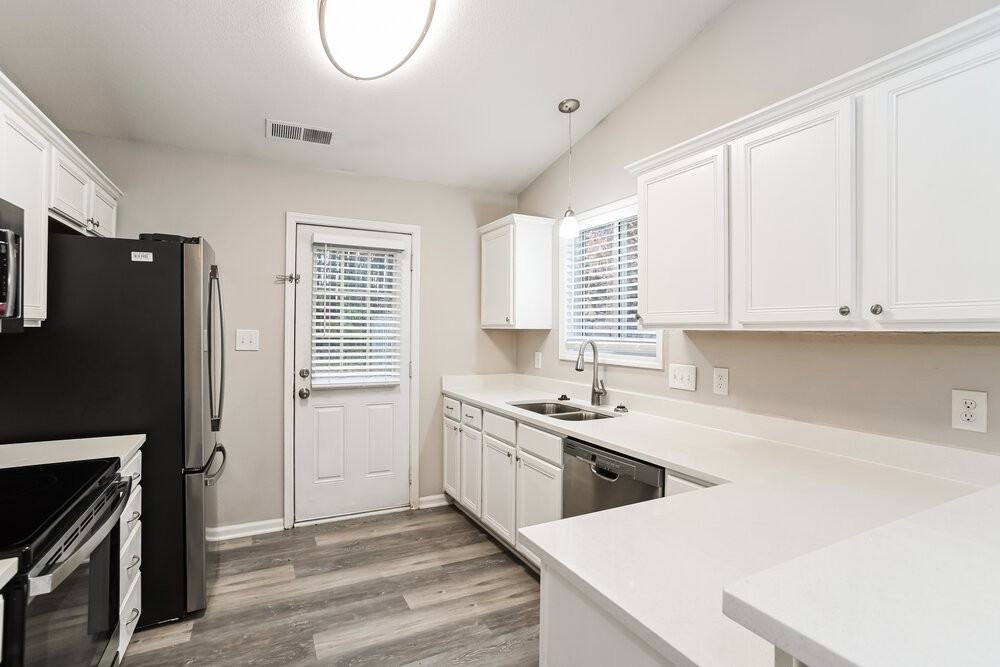 3004 Great Falls Drive - Photo 7 of 16