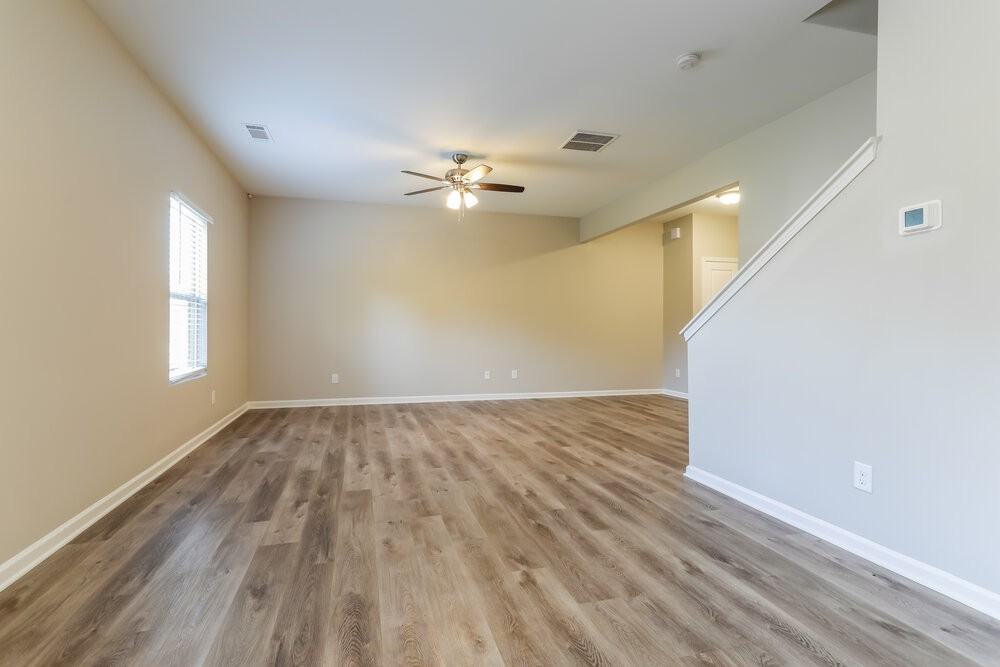 531 Dianne Ct - Photo 4 of 17