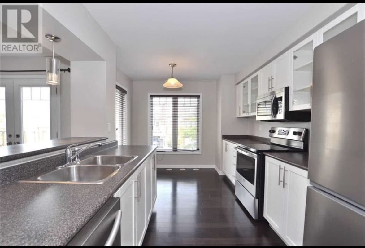 567 Pharo Point - Photo 3 of 14