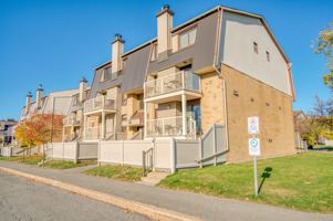 featured image of 16 Sweetbriar Circle