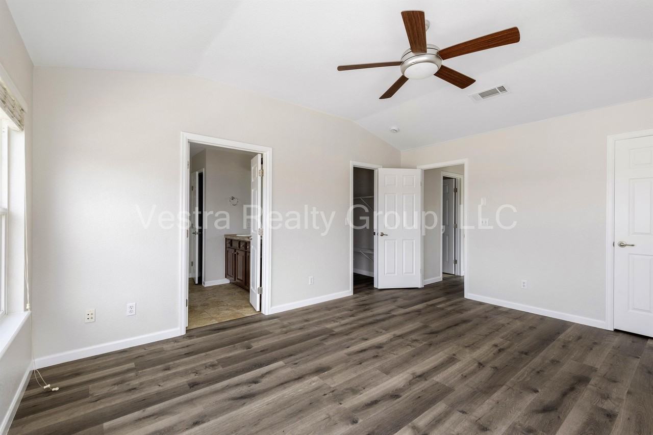 4157 W 118th Pl - Photo 3 of 35