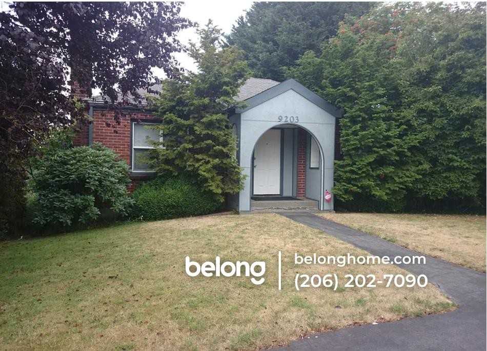 9203 Phinney Ave N - Photo 2 of 14