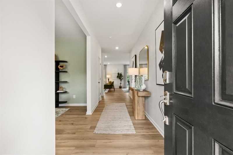 1429 Hunter Trl - Photo 3 of 50