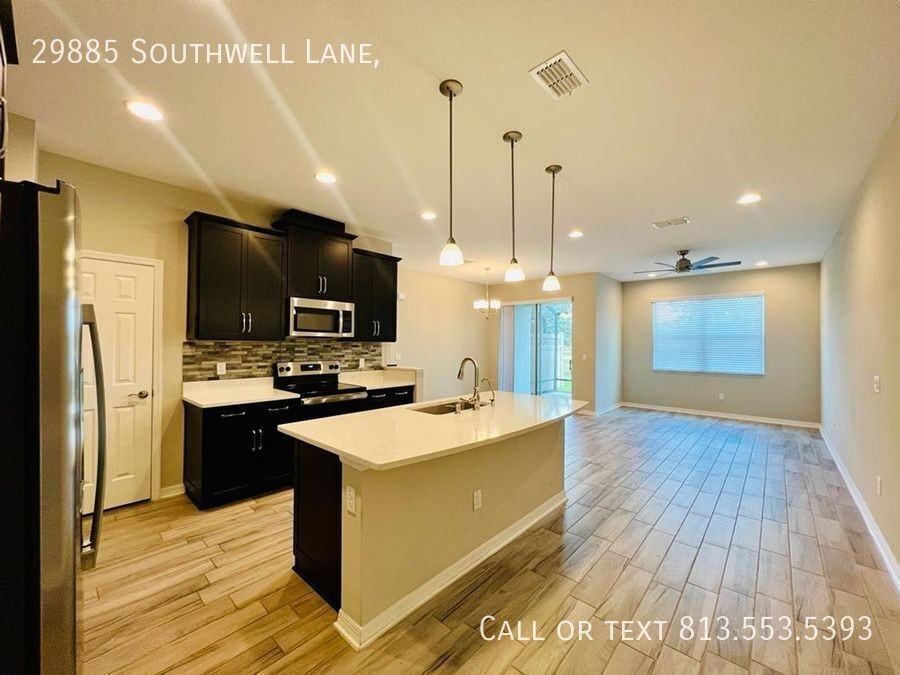 29885 Southwell Ln - Photo 4 of 16