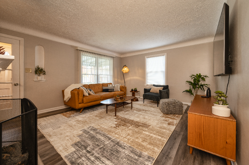 3722 Bainbridge Rd - Photo 2 of 45