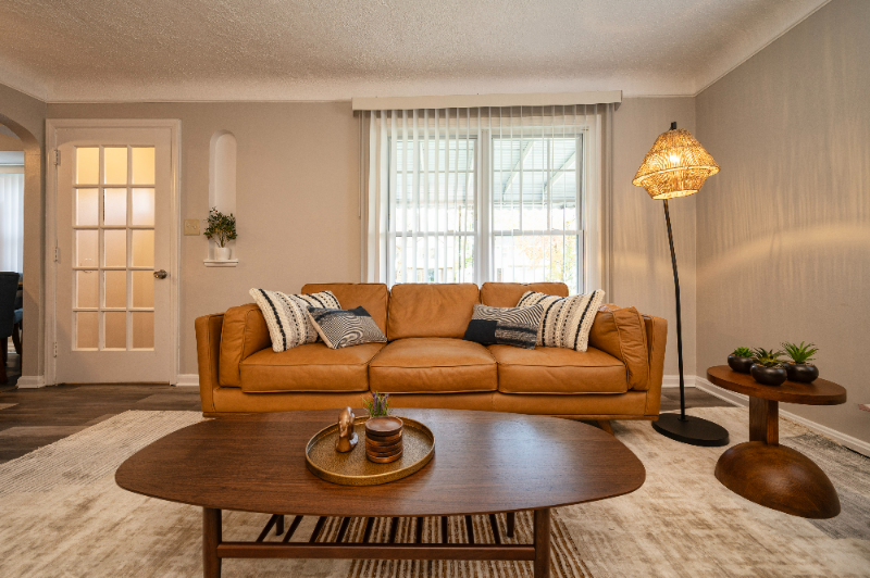 3722 Bainbridge Rd - Photo 4 of 45