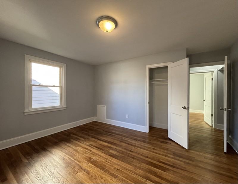 321 Jefferson Ave - Photo 7 of 19