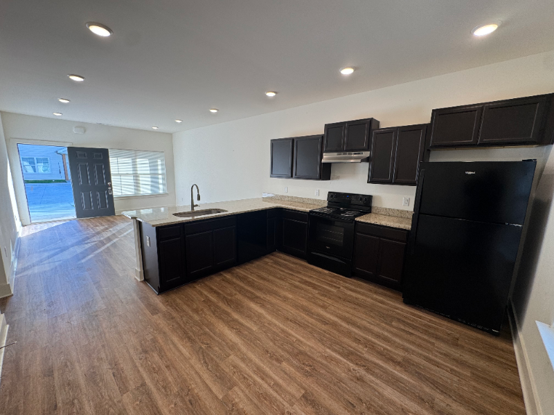 80 E Mason Ct - Photo 3 of 4