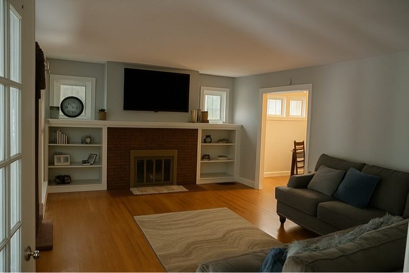 920 Yellowstone Rd - Photo 2 of 10