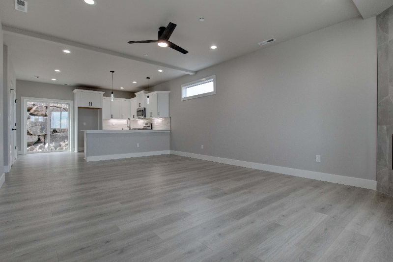 711 Rio Vista Loop - Photo 5 of 17