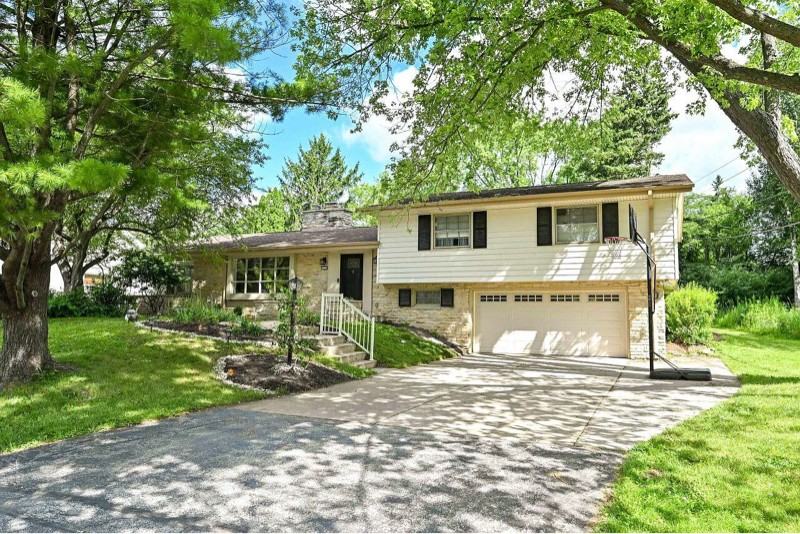 2526 W Dunwood Rd - Photo 2 of 4