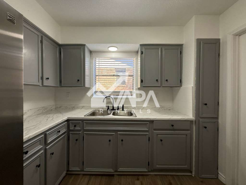 4103 Family Tree - Photo 5 of 20