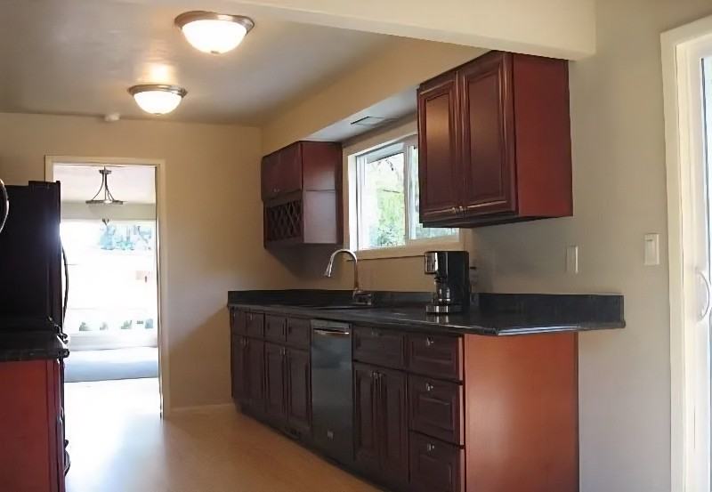 868 Charles Ave S - Photo 2 of 17