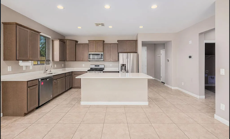 8543 W Candlewood Way - Photo 3 of 10