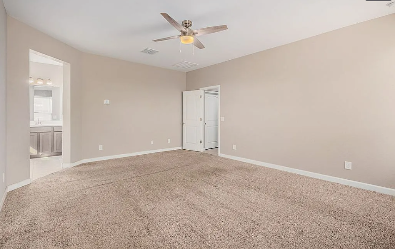 8543 W Candlewood Way - Photo 5 of 10