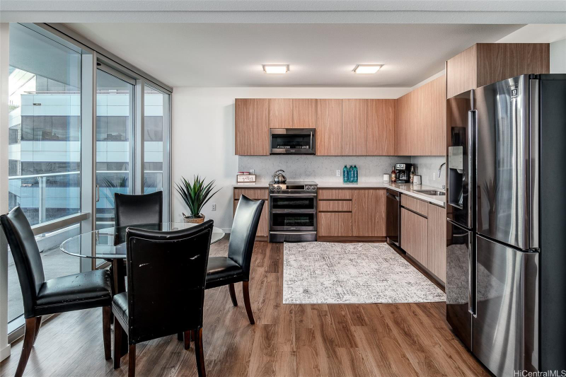 1391 Kapiolani Blvd #1413 - Photo 4 of 20