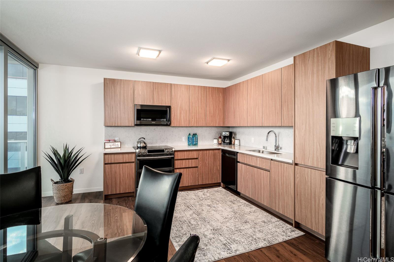 1391 Kapiolani Blvd #1413 - Photo 5 of 20