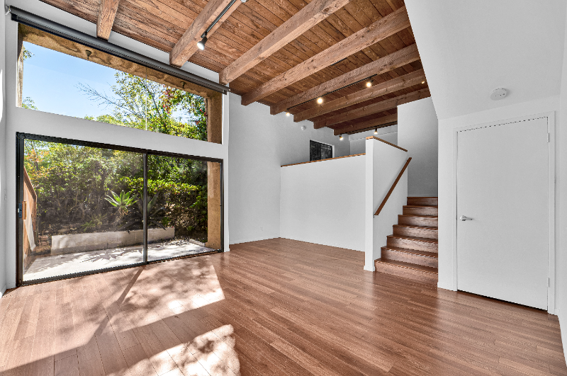 2717 Griffith Park Blvd #D - Photo 2 of 20