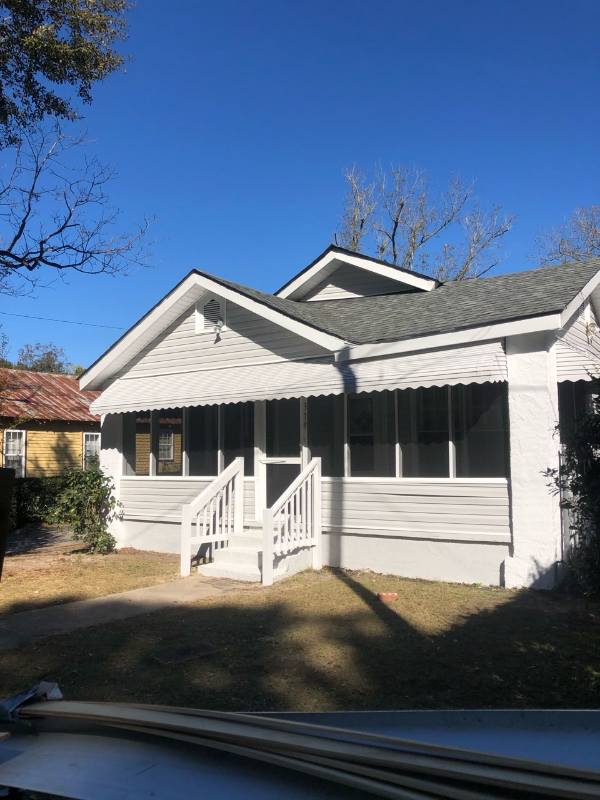 319 Railroad St - Photo 3 of 17