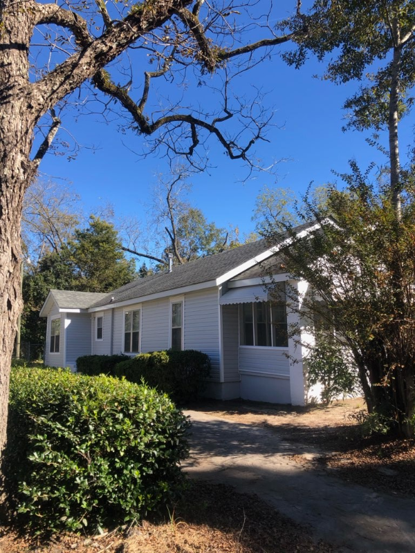 319 Railroad St - Photo 5 of 17