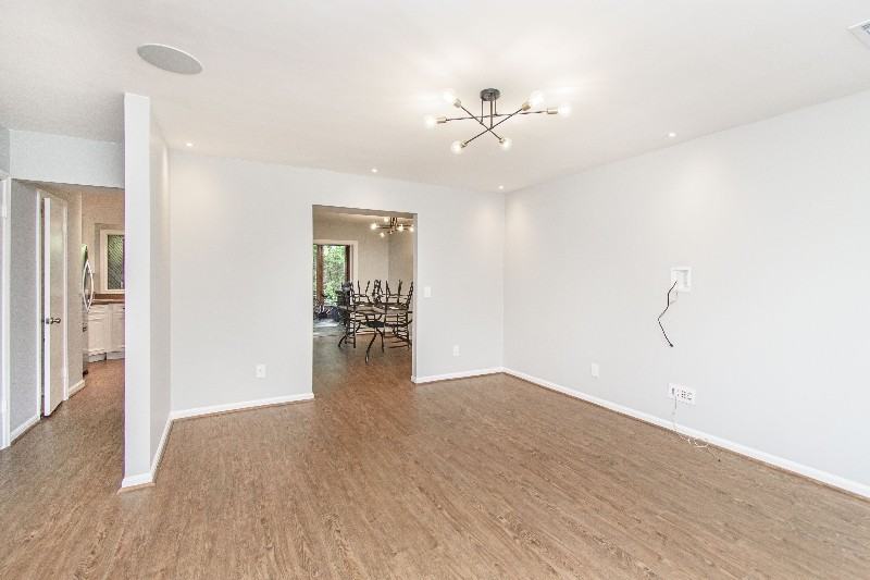 1825 Sussex Rd - Photo 6 of 23