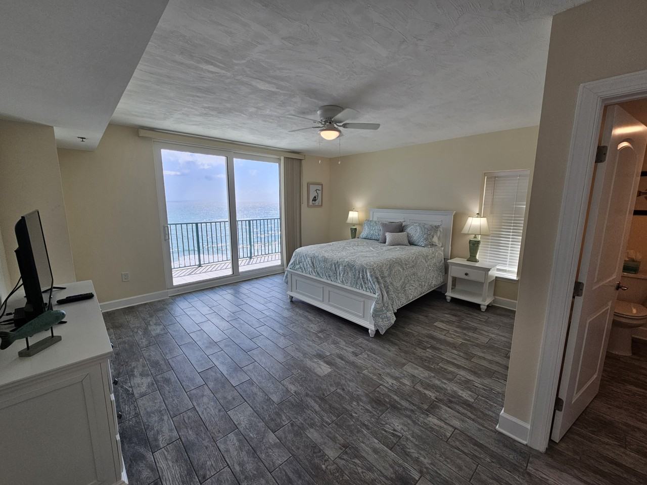 3797 South Atlantic Avenue #702 - Photo 5 of 23