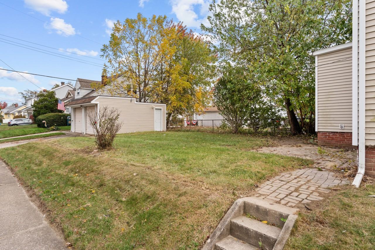 1001 Woodsdale Ave #NA - Photo 3 of 33
