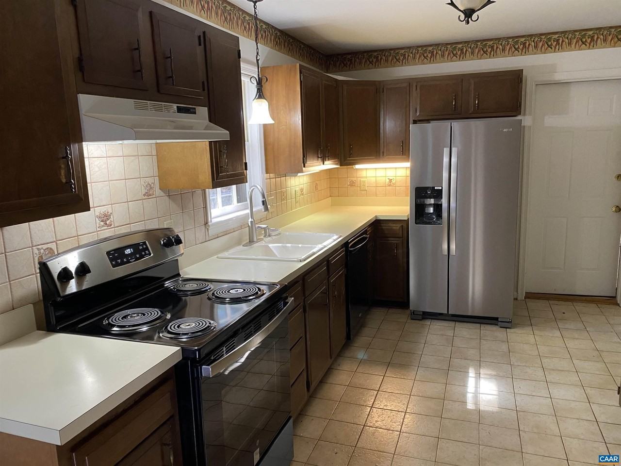 1390 Earlysville Forest Dr - Photo 6 of 14