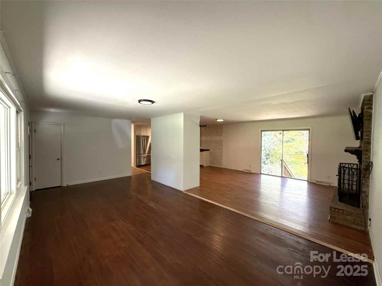 7045 Ridge Lane Road - Photo 4 of 18