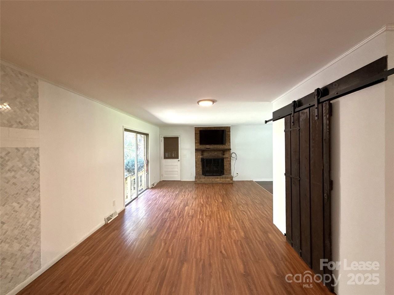 7045 Ridge Lane Road - Photo 6 of 18