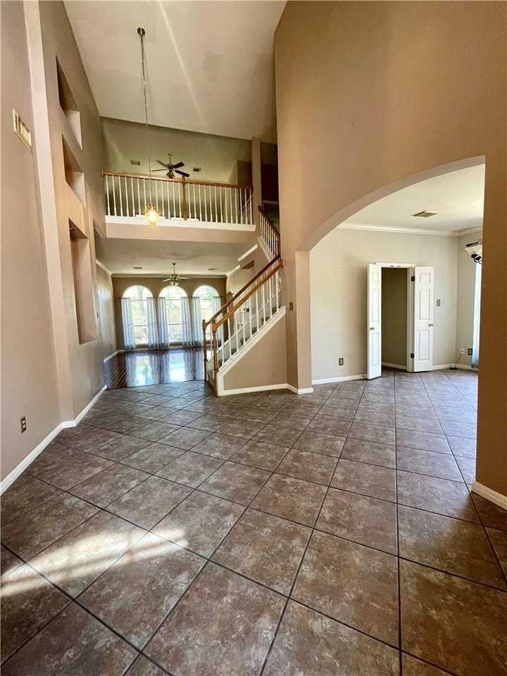 1881 Dapplegrey Lane - Photo 2 of 28