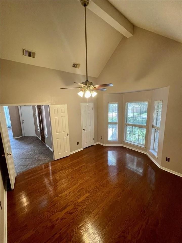 1881 Dapplegrey Lane - Photo 3 of 28