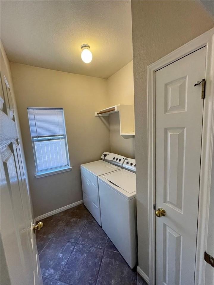 1881 Dapplegrey Lane - Photo 6 of 28