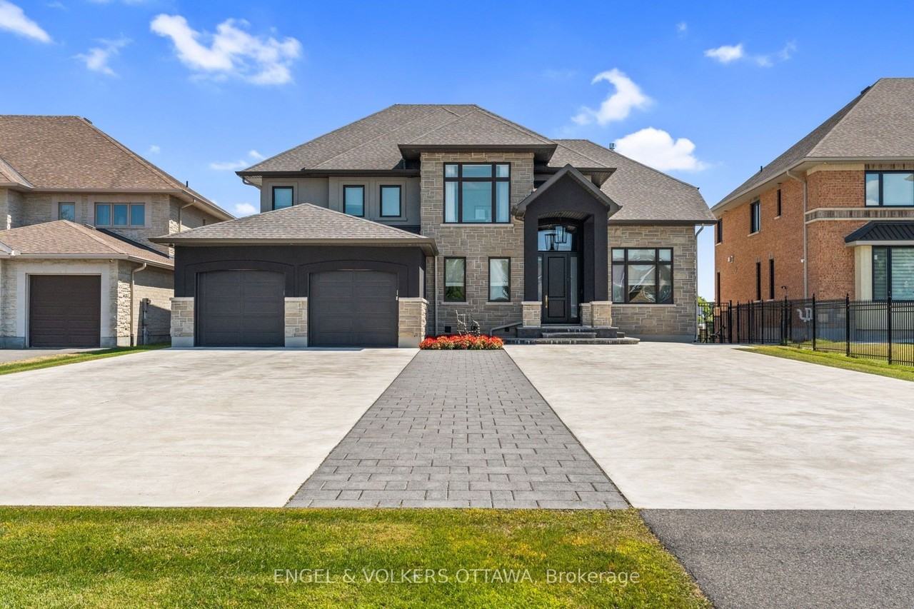 151 Winding Way - Photo 2 of 50