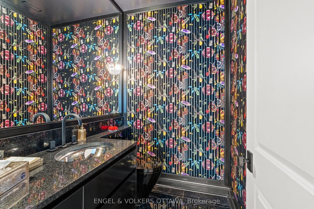 151 Winding Way - Photo 6 of 50