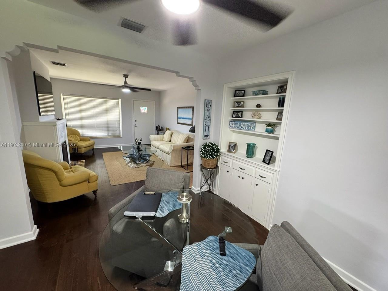 2210 Sw 25th St - Photo 3 of 8