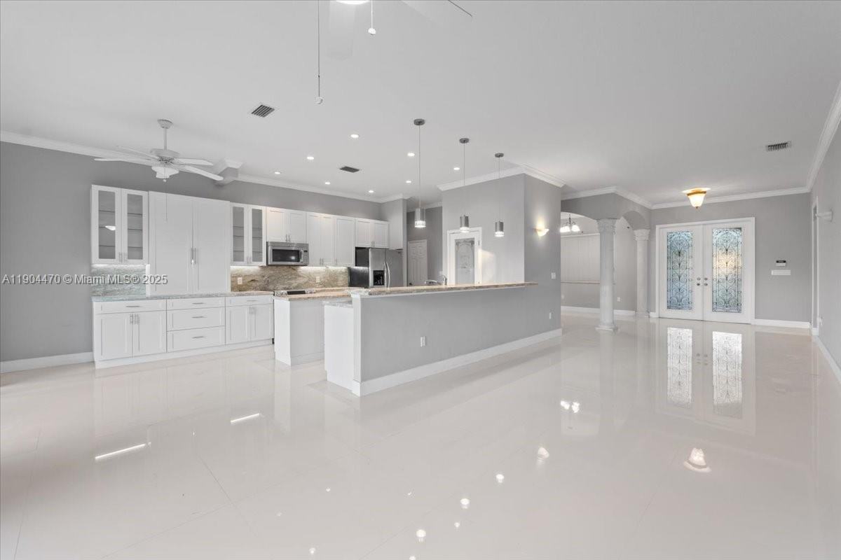 16640 Nw 86th Ct - Photo 5 of 8