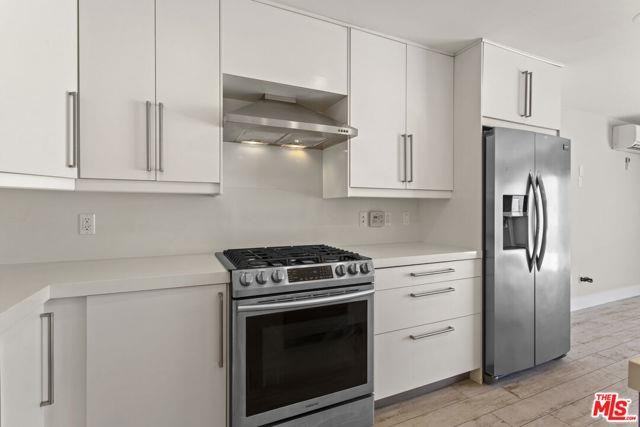 6955 Trolleyway - Photo 3 of 8