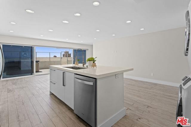 6955 Trolleyway - Photo 4 of 8