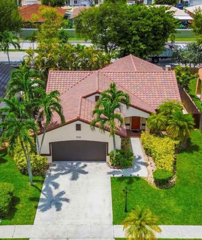 7830 Southwest 161st Place - Photo 2 of 18