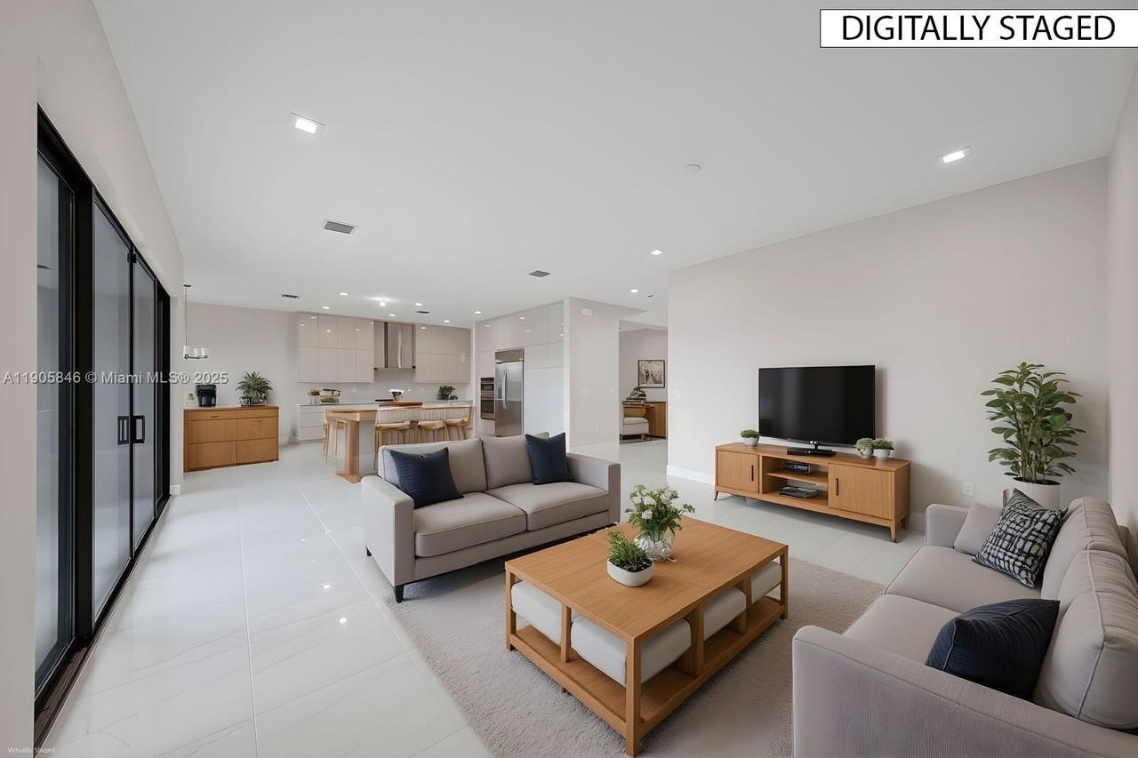 20422 Southernwood Ave - Photo 4 of 23