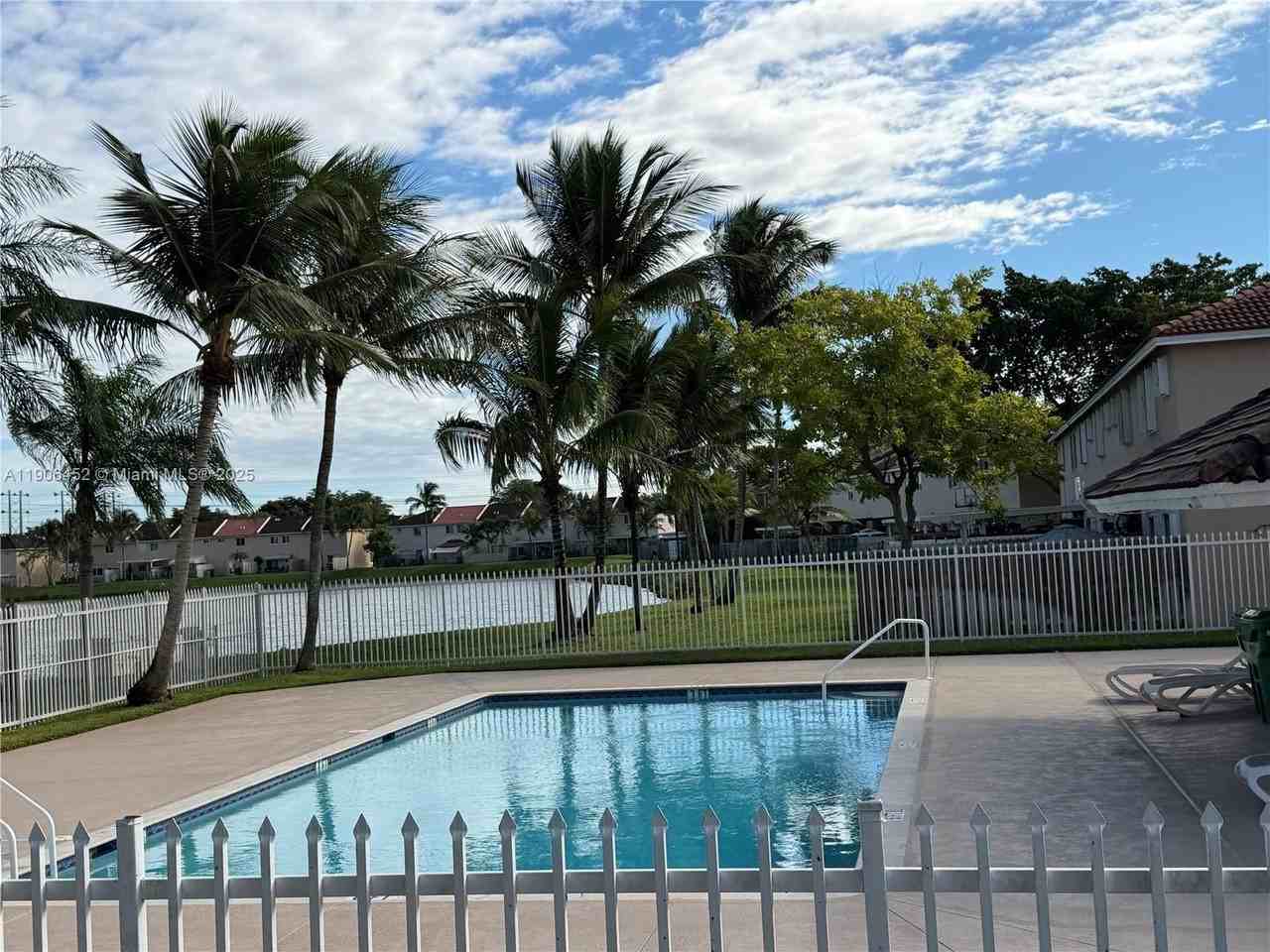 13914 Sw 178th St #13914 - Photo 2 of 22